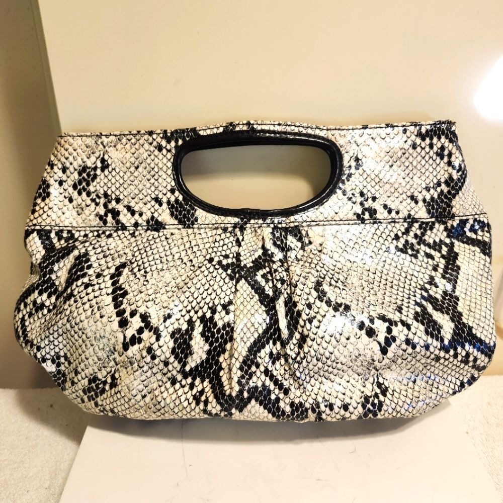 Vtg. Mint Carlos Falchi Blk/Wht/Gray Snakeskin Print Vegan Leather Clutch Bag